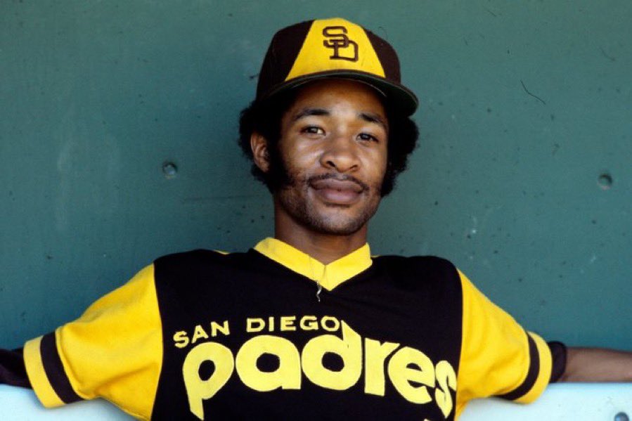 Super70sSports's tweet image. St. Louis Ozzie is the greatest Ozzie. But San Diego Ozzie was the coolest Ozzie.