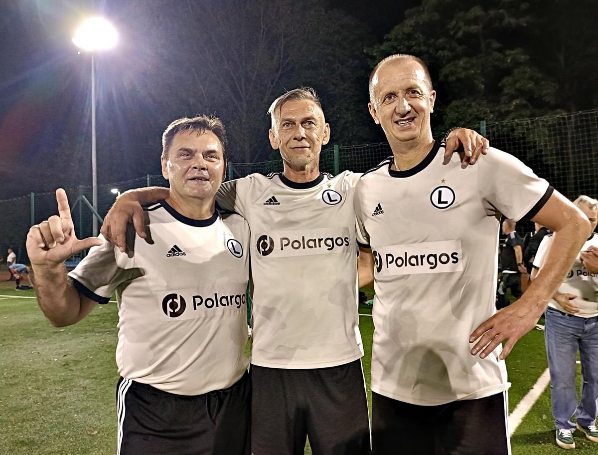 kaczdaj's tweet photo. W pierwszym meczu (w środę, 11 września) sezonu Ligi Weteranów, warszawska Legia efektownie - 9:1 - wygrała z FC Falenica. https://t.co/xKfXY04MXr