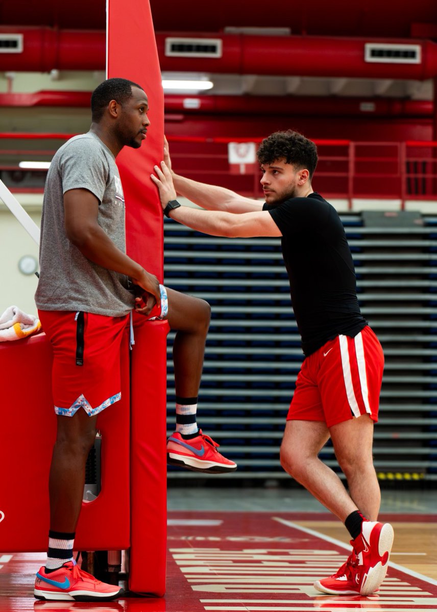 Follow the staff‼️🛡️🏀
Graduate Assistant
Nik Stadelman
<a href="/NikStadelman/">Nik Stadelman</a>     

#RiseAndDefend | #BigSouthMBB