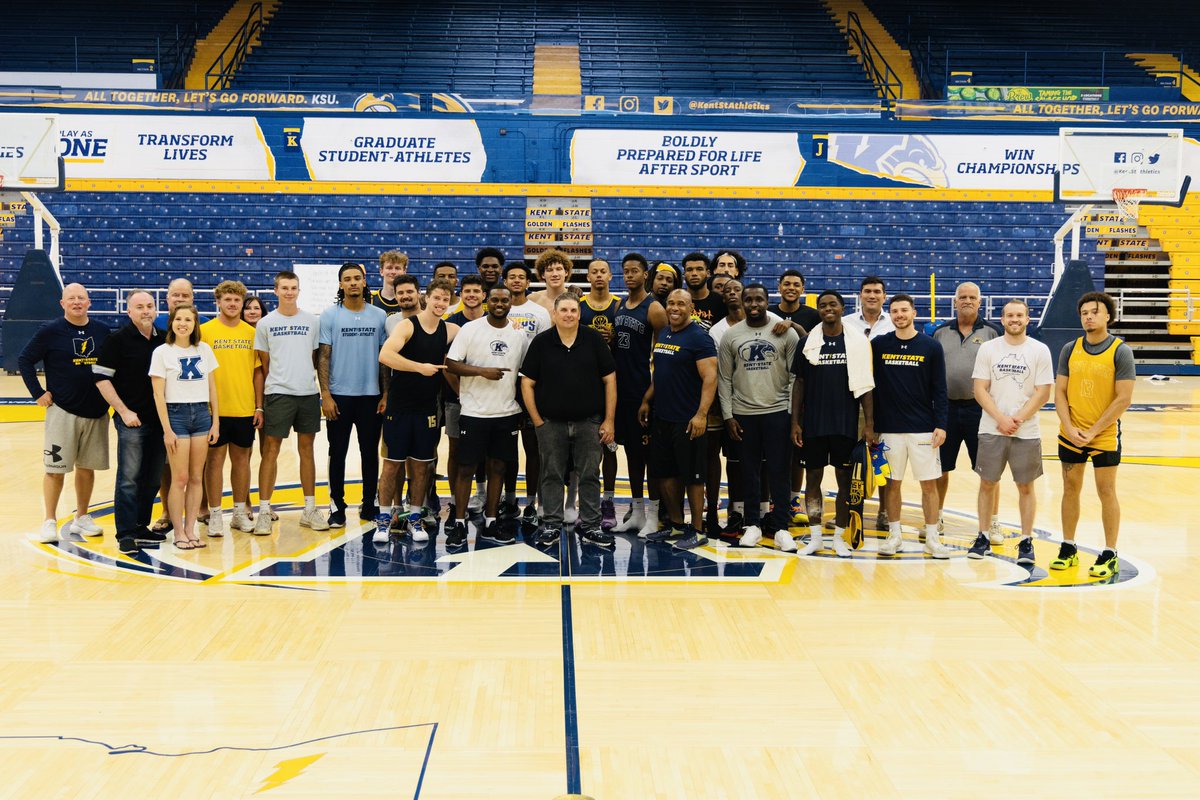 Huge thank you to Kent State alumnus <a href="/WindhorstESPN/">Brian Windhorst</a> for speaking to us today, and for your ongoing support of <a href="/KentStAthletics/">Kent State Athletics</a> and <a href="/BlueGoldCollect/">Blue and Gold Collective</a>!

#Team109 x #GoFlashes⚡️
