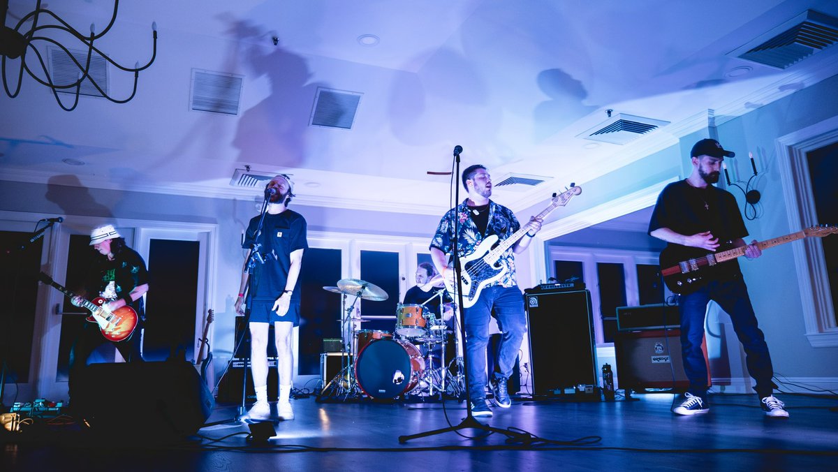friendslikeband's tweet photo. Next show up is next Saturday, Sept 21st at The Sanctuary in Butler, NJ. Hope to see y'all there. 😉

Tickets are on sale now! 🧾🏷️ https://t.co/NL8NvnhiSD https://t.co/cpZyMKwAFv