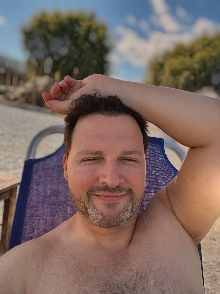 SarantosMelogia's tweet photo. Sun, sand, and a little soul. Busking on the beach somewhere in the world, where the music never stops and the waves keep time 🌊🎶
#BeachVibes #LiveMusic #BuskingLife #MusicianOnTheMove #TravelTunes #OceanMelodies #SunsetSongs #BeachBusking #GlobalTraveler #MusicEverywhere #SummerSoundtrack #WavesAndTunes #SeaSideStrumming #Wanderlust #CoastalRhythms #SerenadeByTheSea #BeachSession #MusicAdventure #GlobalGroove #Greece #lifeinGreece