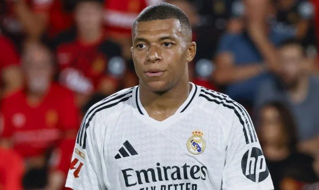 ActuFoutreOff's tweet photo. 🚨 Kylian Mbappé est 𝗣𝗘𝗥𝗧𝗨𝗥𝗕𝗘́ 😵‍💫

Le génie français remet ses objectifs en question suite au documentaire choc d’Inoxtag ⚡️🤯

(@LaureBoulard) https://t.co/cJoaiFm19W