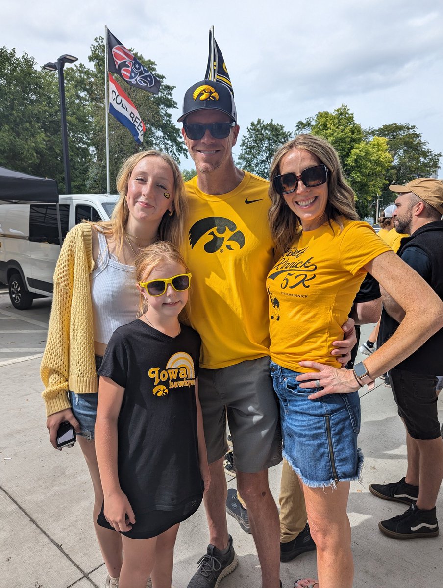 Dr. Cassie L. B. Rader tweet media