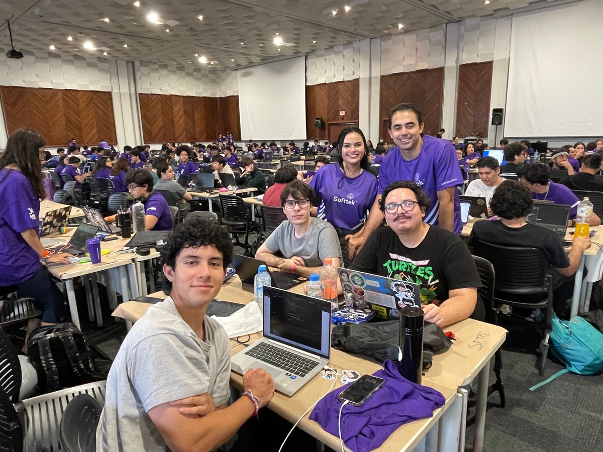 SofttekMX's tweet photo. ¡Estamos en #HackMTY, el #hackatón estudiantil más grande de #México!
Nos emociona ser patrocinadores de este increíble evento, donde las mentes jóvenes nos demuestran cómo la innovación, la creatividad y el trabajo en equipo se fusionan para dar vida a soluciones brillantes 🚀 https://t.co/pm8W0PGGku