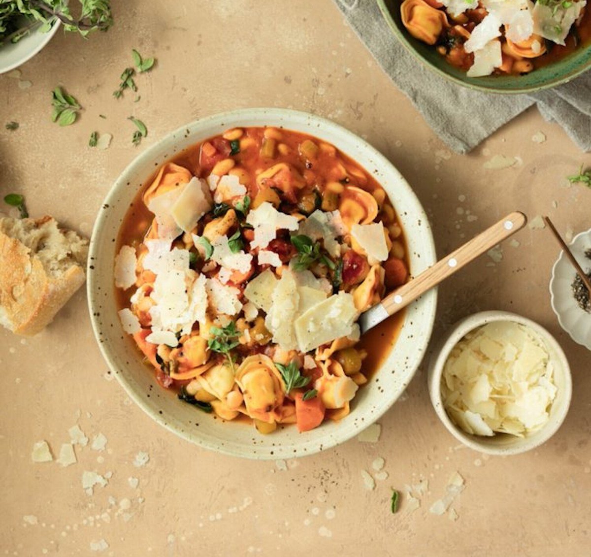 30 Healthy Fall Soup Recipes to Help You Make the Summer to Fall Transition: It's soup season, y'all. 

The post 30 Healthy Fall Soup Recipes to Help You Make the Summer to Fall Transition appeared first on Camille Styles.