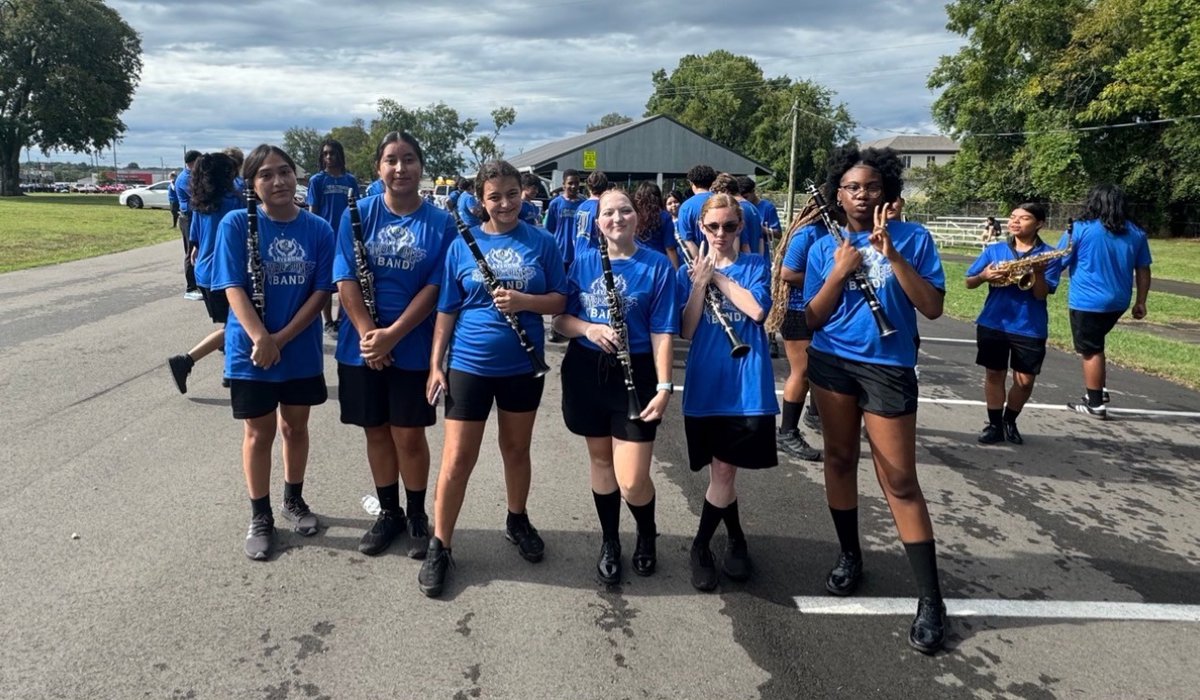 What an incredible day at the LaVergne Fall Festival! 🎊 The Wolverine Band played well in the parade and won 1st place! 🥇 We couldn't be prouder of our talented musicians! 🎶 Wolverine B.A.N.D