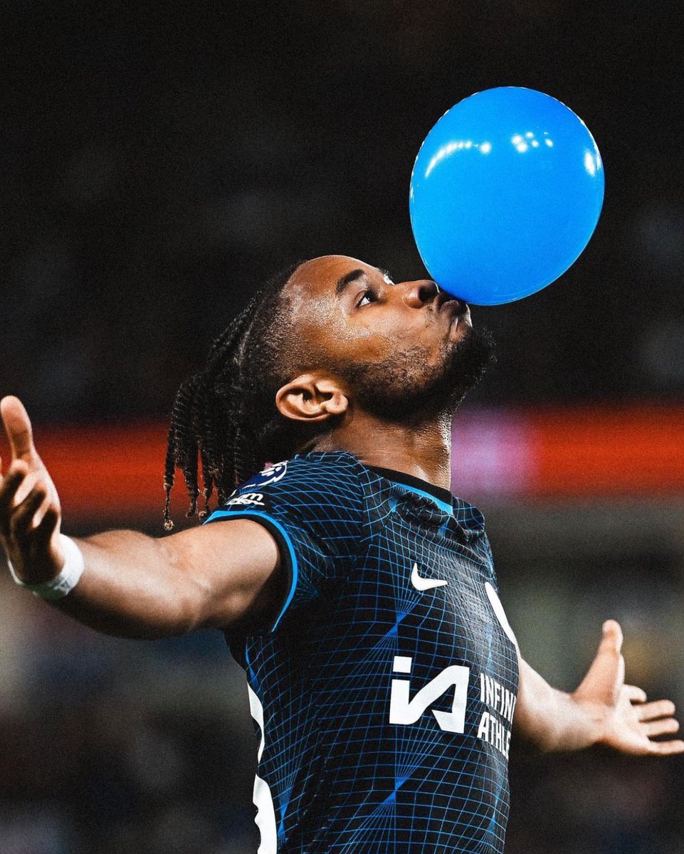 🔵🎈 First goal of the season for Christopher Nkunku!

Assist by Jadon Sancho. ✨