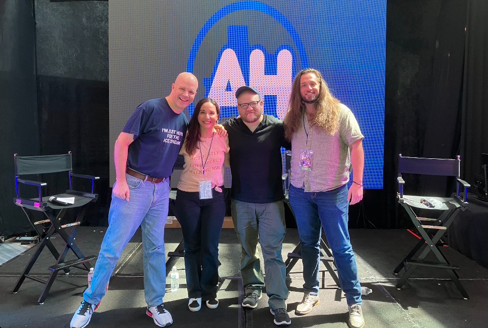 JayHickmanMD's tweet photo. Real treat visiting with @Actor_Duran, @JoeSDaniels and @JeremyGee during the #RickandMortyTheAnime panel at #AnimeHouston2024! Thank y'all!
#RickAndMorty #AnimeHouston #anime https://t.co/TIDjPUJvtY