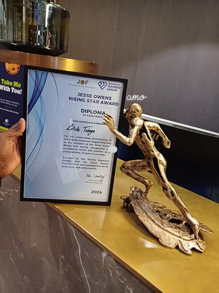 Letsile School-boy Tebogo gets awarded the Jesse Owens Rising Star Male award.

The Jesse Owens Award is a  new award in honour of legendary US sprinter  Jesse Owens presented to two outstanding young  athletes at the Wanda Diamond League Final from 2024 onwards.

The Jesse Owens
