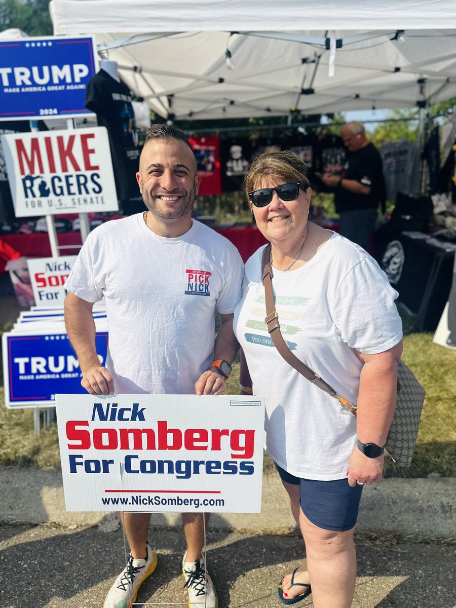 VoteNickSomberg's tweet photo. Running as a Republican, but with bipartisan support to help Oakland County thrive! 🙌 Had a blast at Troy Daze connecting with amazing people. PRO-Peace, PRO-Freedom, Reduce Inflation, Criminal Justice Reform! 📣 #TroyDaze #NickSombergForCongress #OaklandCounty #11thDistrict https://t.co/Rd8wUKCPb0