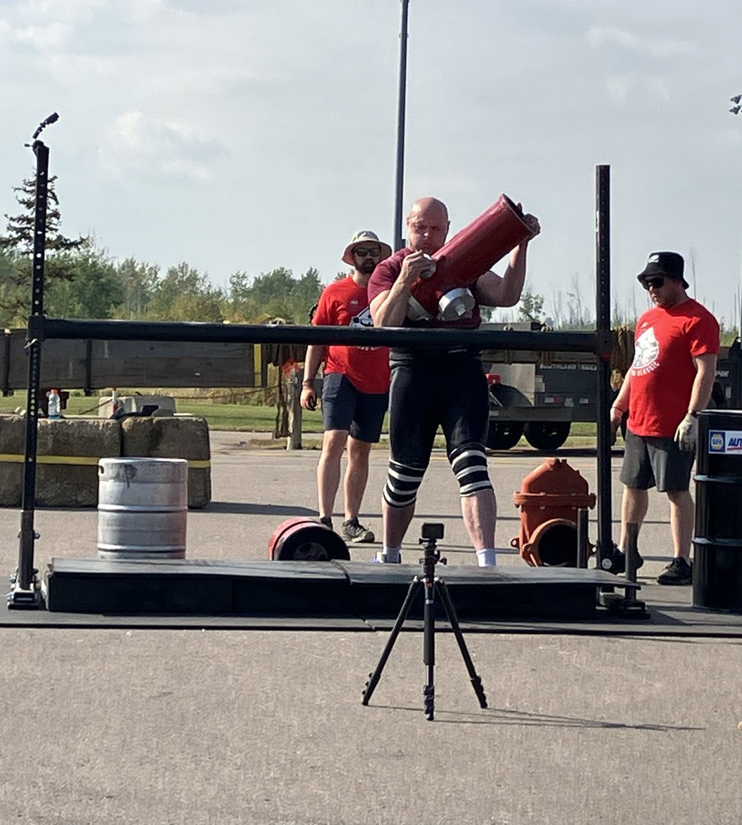 JenQuigley_'s tweet photo. It’s a very good day for the Strongman event at Syncrude Athletic. #LiftHeavyThings #TooHeavyForMe https://t.co/9LIbZdPD4Z