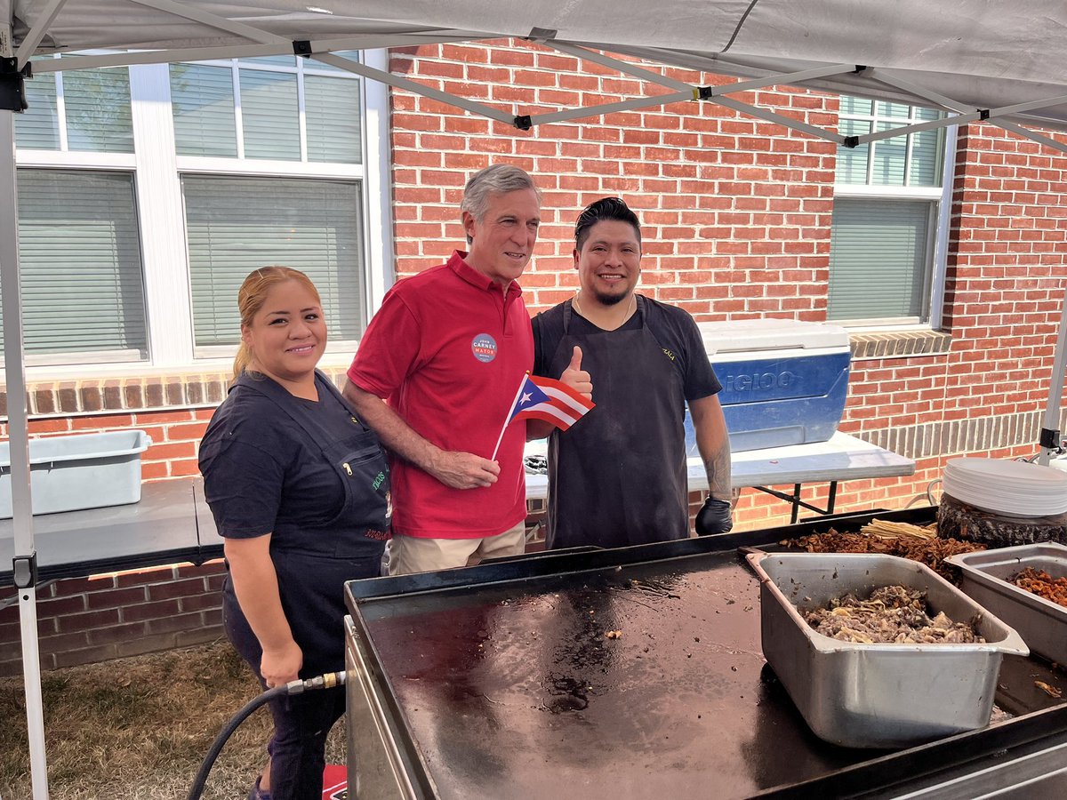 CarneyforWilm's tweet photo. Busy Saturday! It was great to see so many friends at the Nuestras Racies Wilmington Hispanic Parade &amp; Festival before heading down to Cape Henlopen for the Sussex County Democratic Committee Jamboree. https://t.co/hSVfSiw7HT