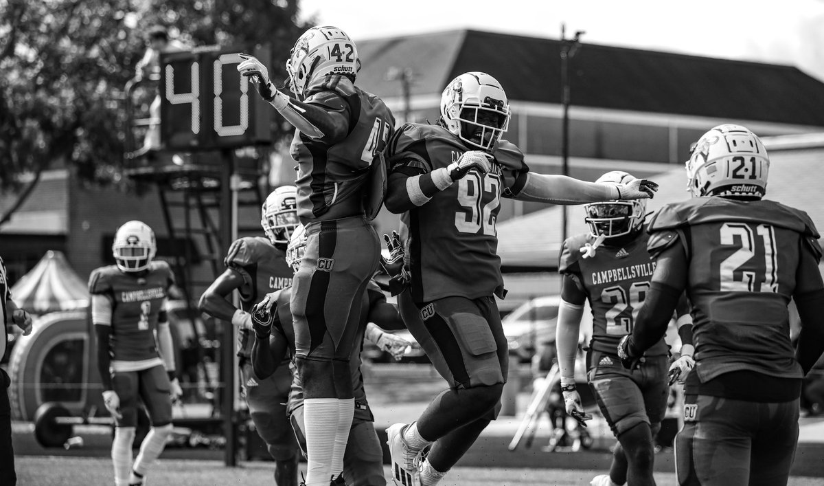 CvilleTigersFB's tweet photo. Happy, not satisfied. 3-0 with a three game home stand on deck 😤. https://t.co/i30QP82kJt
