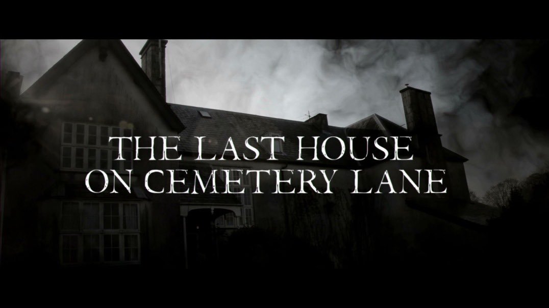 #horrormoviesandchill
.