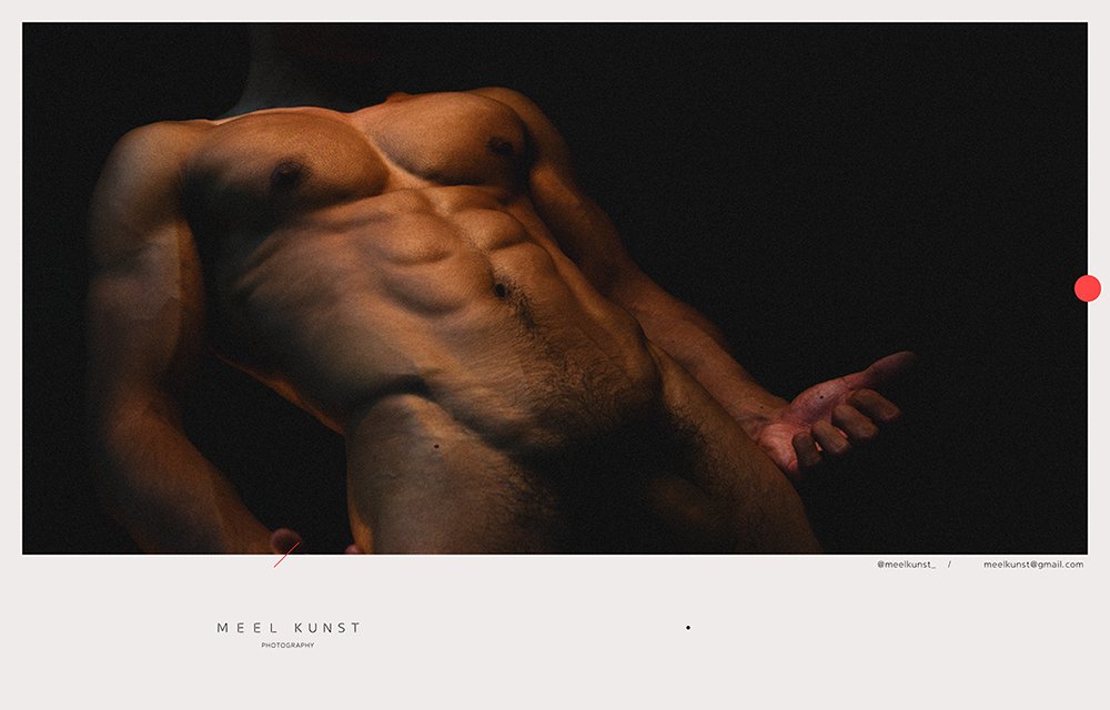 Low angle shot : Bronze body