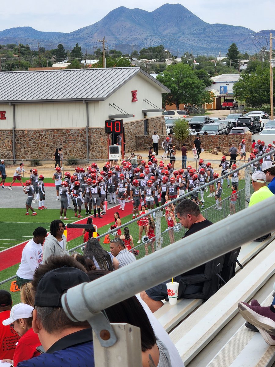 EasonJaxon's tweet photo. Enjoyed my visit @SRSUFootball and got to meet @CoachBD77 and @billyjackray.  @CoachGainesRec @CS_Fball @TheCoachBeatty https://t.co/NHsKPeTFSj