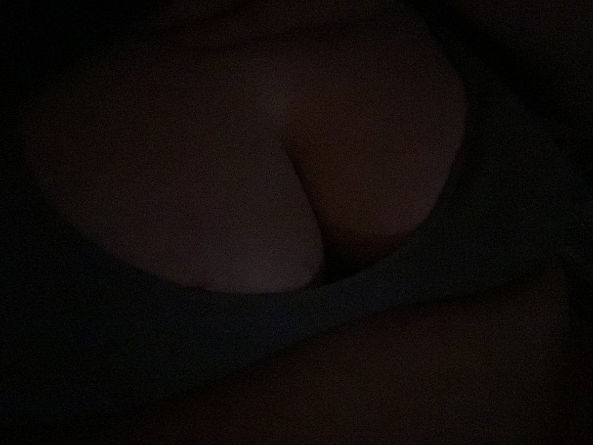 CindersSaucy's tweet photo. Woke up needing cuddles!! And these ladies need some kisses
Any offers? 😂😂🤣🤣
#nightneeds #touchme #Chubby https://t.co/iLfYjly3tJ
