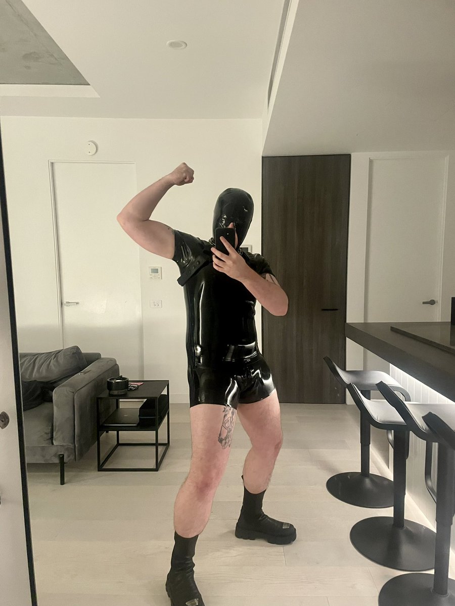 rubxxxed's tweet photo. Rounding off Slick week 2024 at Squeak last night 😈👅 https://t.co/rPQXx0EgbE