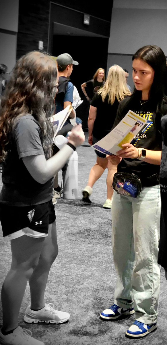 SDStatePharmacy's tweet photo. Always one of the best days of the year - Senior Day at South Dakota State University. We enjoyed talking to countless students about majors in our College. https://t.co/6CvNwGGHxh