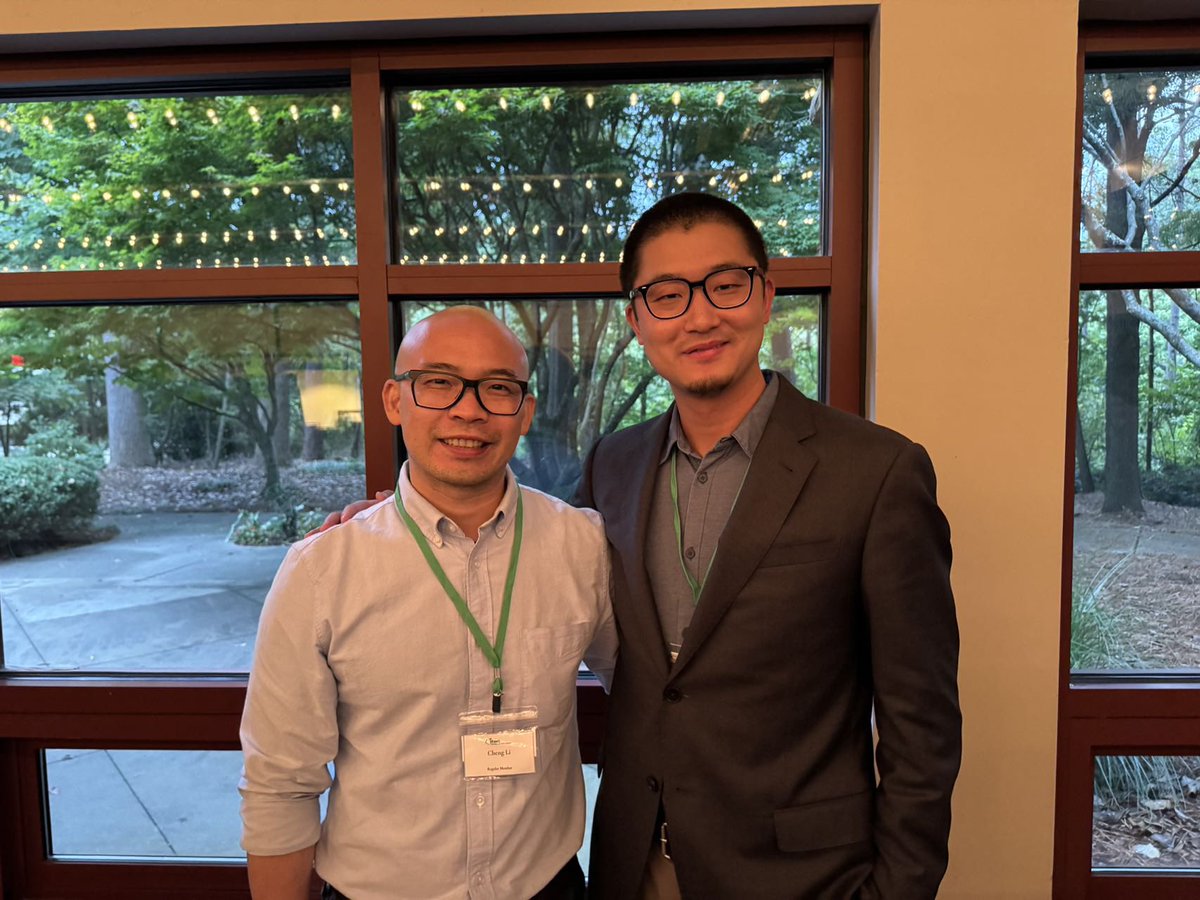 OSUElectroB's tweet photo. Lab mates reunion at IBE conference. We're both junior faculty now, but we really miss the time we spent together today in Corvallis! #letsgobeavs! #OregonState https://t.co/CIWrvDeCf9