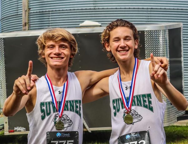 Brian Bullock (@coachbullock18) on Twitter photo Suwannee cross country had a great showing at the Wakulla Meet! Girls team takes 1st, boys team takes runner up! <a href="/SuwanneeDogs/">Suwannee Athletics</a> Suwannee cross country had a great showing at the Wakulla Meet! Girls team takes 1st, boys team takes runner up! <a href="/SuwanneeDogs/">Suwannee Athletics</a>