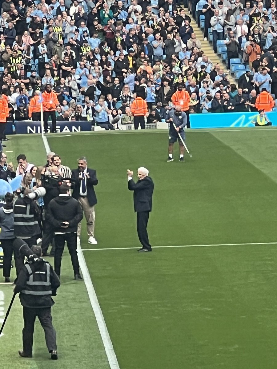 Nice touch today….Tony Book 90