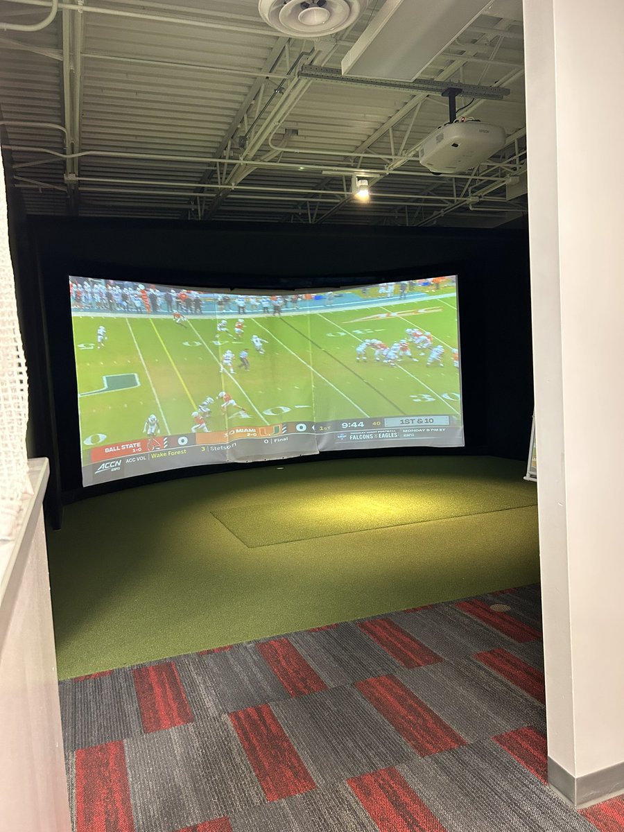 GolfweekRingler's tweet image. First time seeing @BallStateMGolf &amp;amp; @BallStateWGolf 
ON CAMPUS facility! 
Very well done!