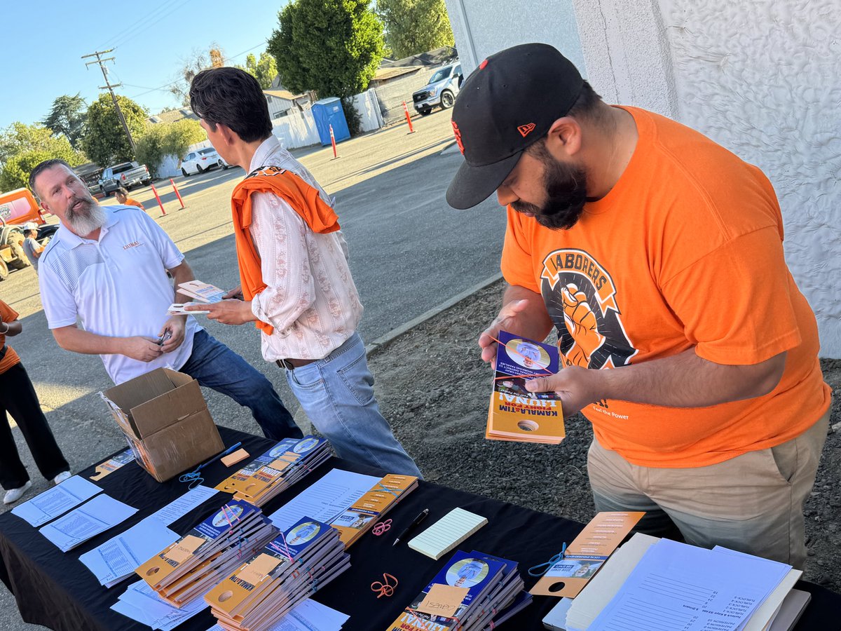NCDCL's tweet photo. Strong efforts by @LiUNA Members from all over Northern California this morning. 2300 households in a contested District. #WeFightWeWin #LaborersRising https://t.co/jPgwKJGog5