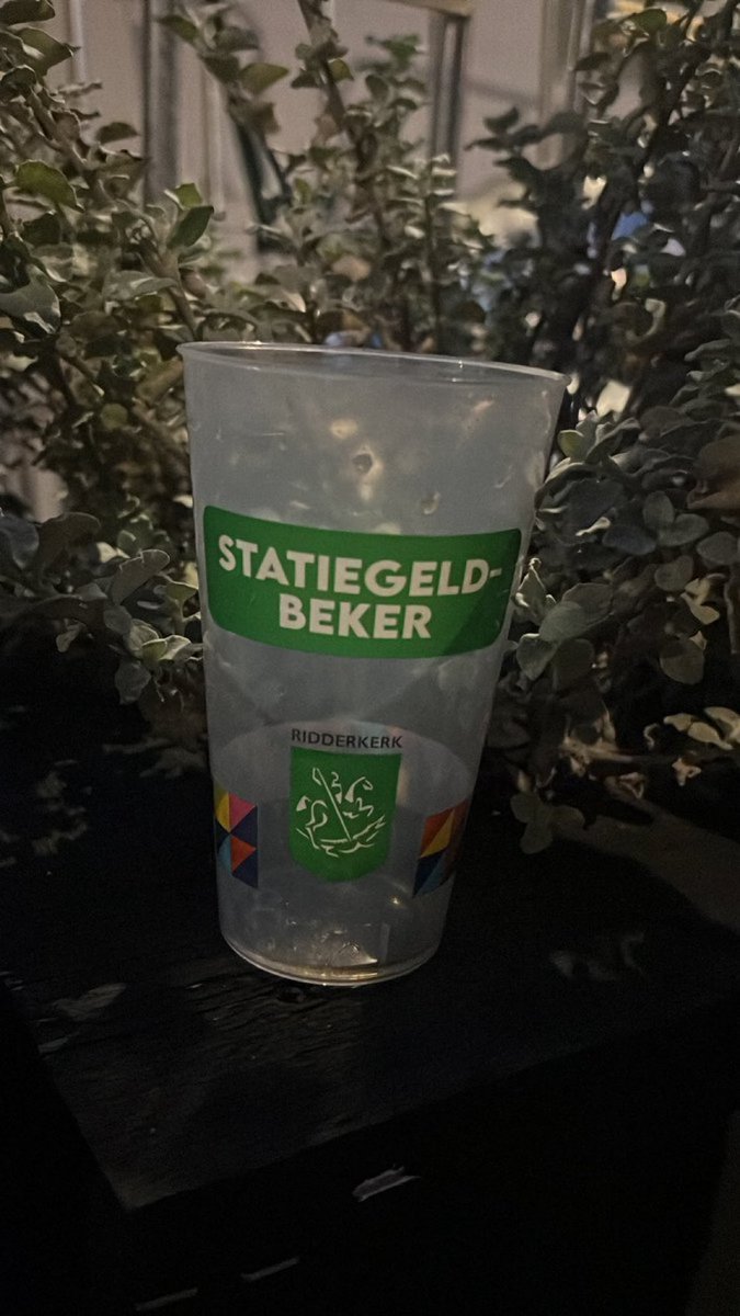 Ridderkerk, gooit u deze beker ajb in de tonnen? 
Daarmee steunt u ons werk
🧡🧡🧡🧡🧡