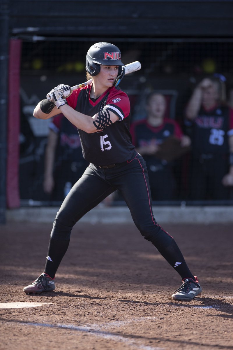 A very special birthday wish goes out to our sophomore outfielder, Katy Ramage! Here’s to another year of you being amazing! 🎂