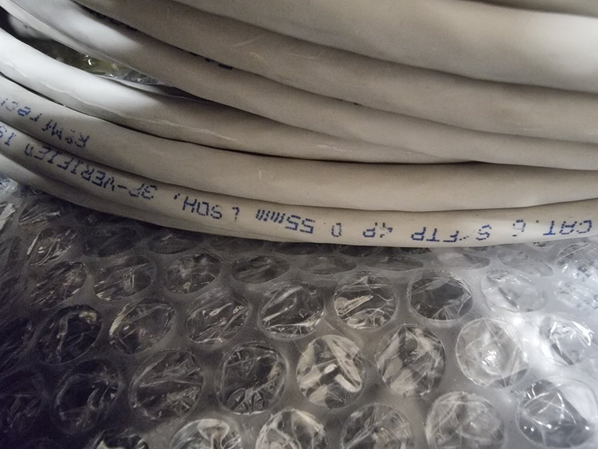 lUkraineLibre's tweet image. Бульбашки оберігають, спасають, лікуюють нерви та вздуваються.

А сіські або працюють або не працють

#PoE+
#SFTP
#Meraki