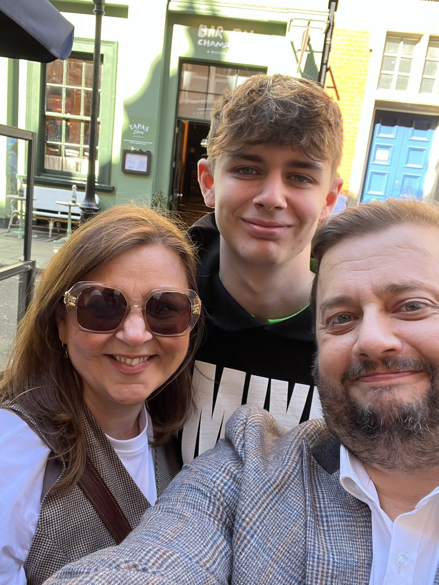 nathanflatman's tweet photo. Fantastic time celebrating Claire’s birthday in London, whilst arranging a surprise visit from Matthew. https://t.co/dFzJE15skr