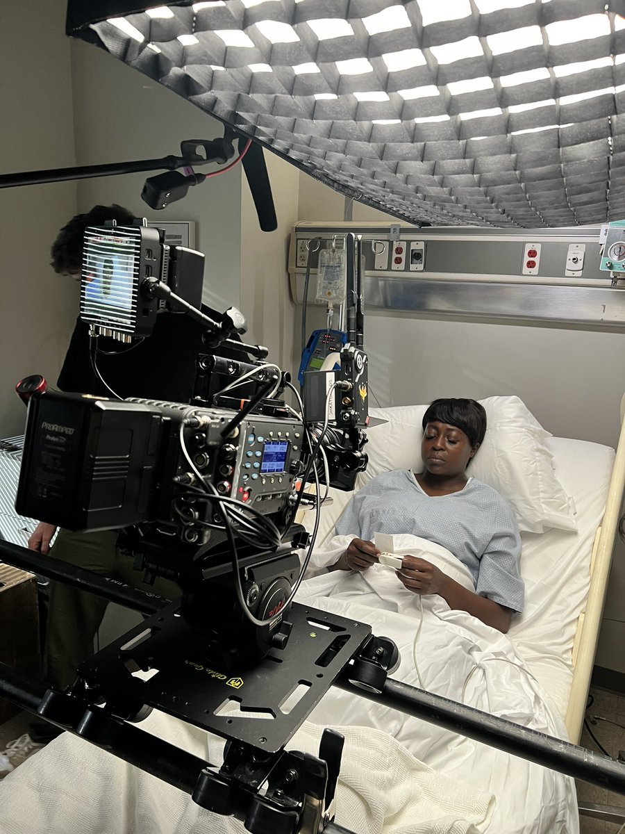 OhkayCarlos's tweet photo. It’s a blessing to bring a directors vision to life. 

Trying so many new things on this production!

The @GodoxGlobal you definitely created a powerful lite Mat!

Great team! https://t.co/WokGMYuLE3