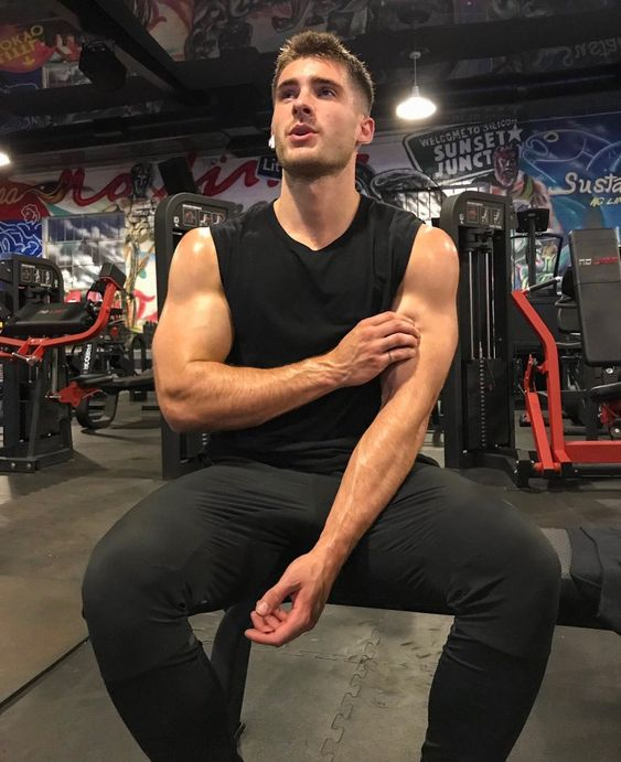 codysarchives's tweet photo. https://t.co/m12ksY953v