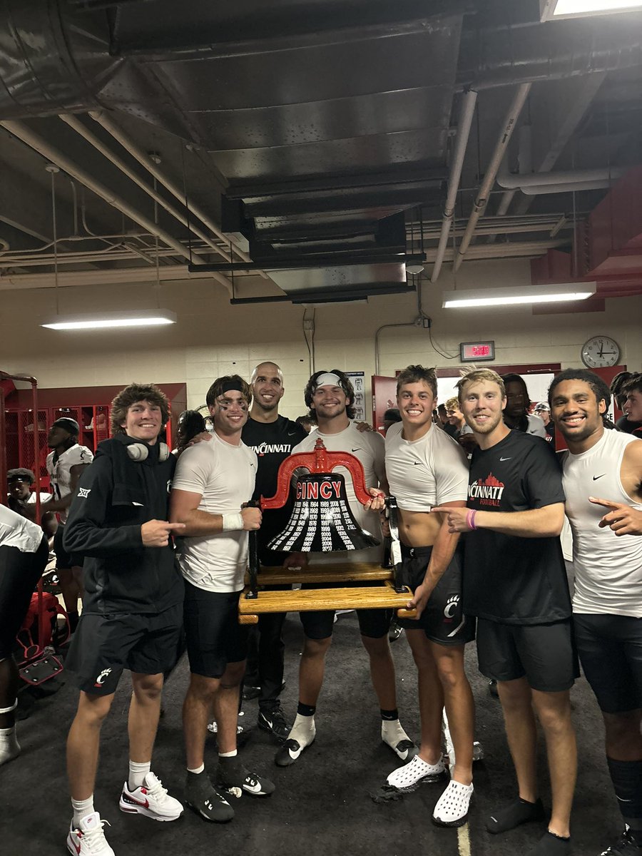 Pete Thomas (@coachpetethomas) on Twitter photo The Bell is back where it belongs!!! Go Bearcats‼️‼️‼️
<a href="/Brendan_Sorsby2/">Brendan Sorsby</a> <a href="/bradylichty/">Brady Lichtenberg</a> <a href="/SamajJones2/">Maj Jones</a> <a href="/jacobhoying_/">Jacob Hoying</a> <a href="/WillKocher13/">Will Kocher</a> <a href="/Dstod_19/">Danny Stoddard</a> <a href="/Coach__Canada/">Chris Canada</a> <a href="/GoBearcatsFB/">Cincinnati Football</a> The Bell is back where it belongs!!! Go Bearcats‼️‼️‼️
<a href="/Brendan_Sorsby2/">Brendan Sorsby</a> <a href="/bradylichty/">Brady Lichtenberg</a> <a href="/SamajJones2/">Maj Jones</a> <a href="/jacobhoying_/">Jacob Hoying</a> <a href="/WillKocher13/">Will Kocher</a> <a href="/Dstod_19/">Danny Stoddard</a> <a href="/Coach__Canada/">Chris Canada</a> <a href="/GoBearcatsFB/">Cincinnati Football</a>