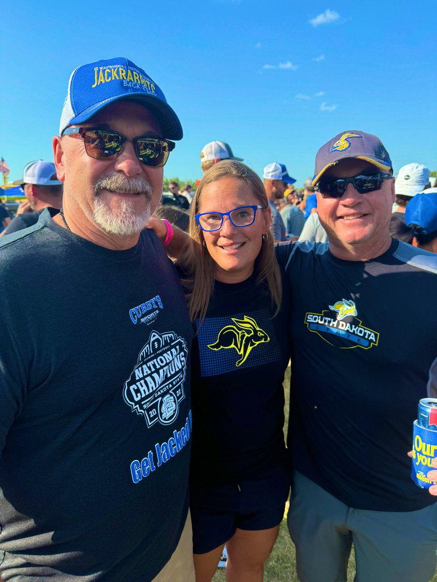 HuberErika's tweet photo. Weekly tradition #jackrabbitclub #goJacks #myFavePA @corylhuber  Ears Up! https://t.co/gii4rbAjLI