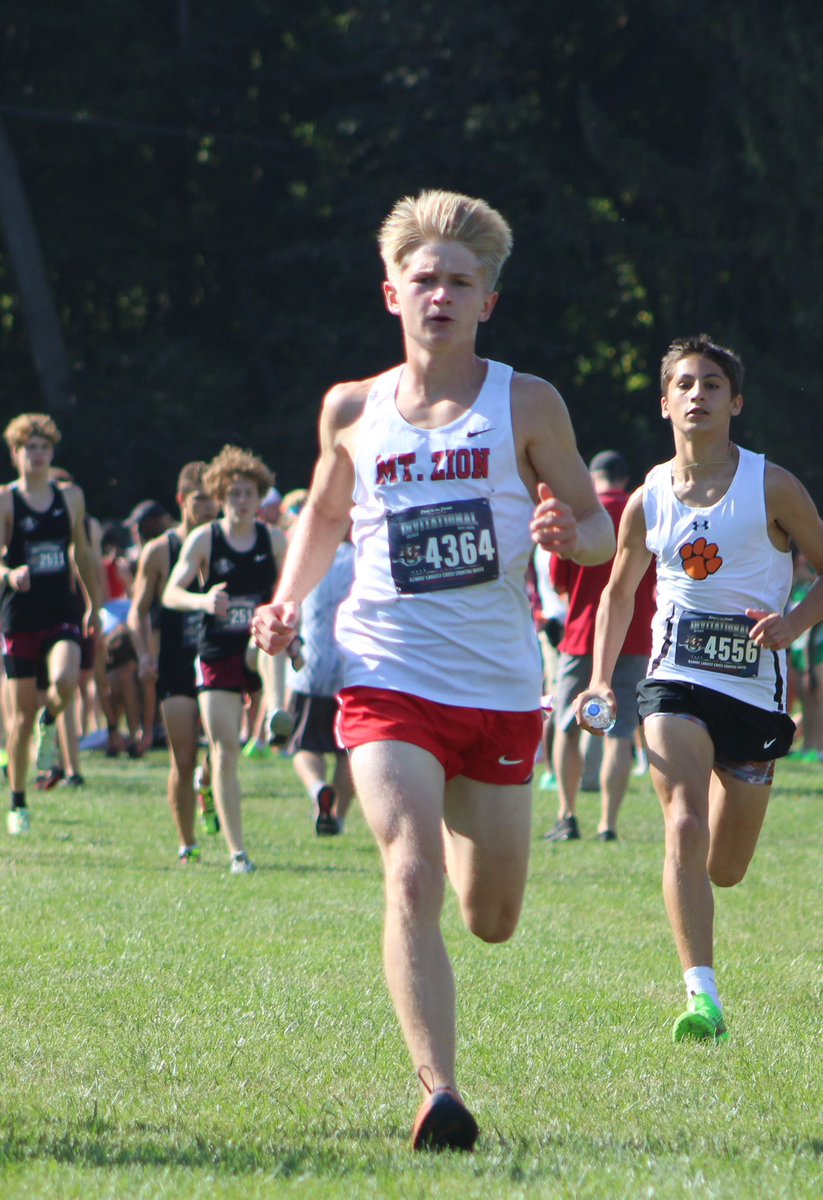 Big PR today. Dan Grauer took 19th in First to the Finish at Detweiler Park with 467 runners and 56 teams. ￼
Previous best 15:46.4
New Personal best 15:29.7