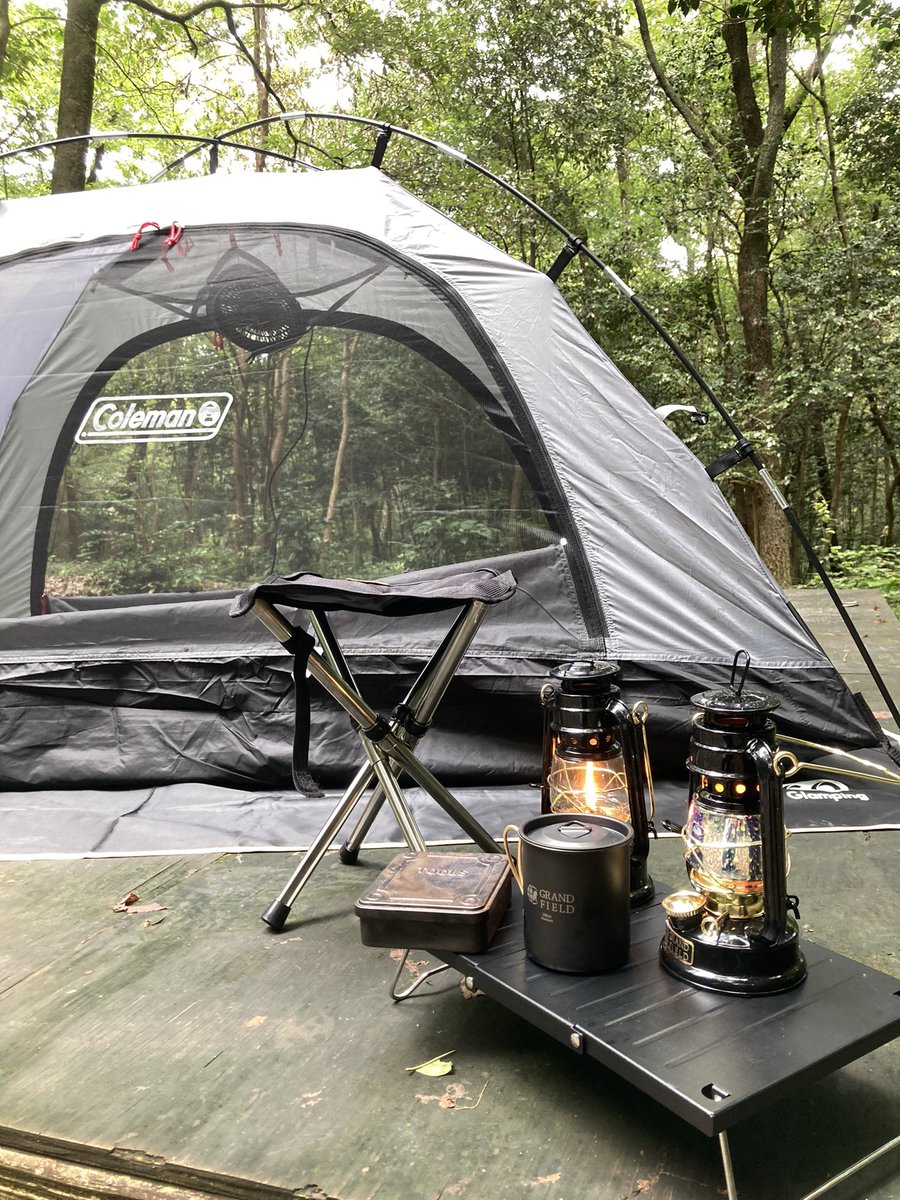 sorocamper_41's tweet photo. 雨降る前に！
新しいランタン試したいし。
インナーテントだけでもいいよねっ！
しかし、

この
ランタンええわぁー！ https://t.co/NBWoK0IVHV
