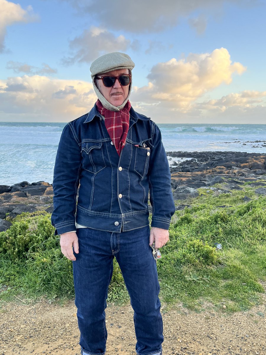 CockaigneRcords's tweet photo. Dave Graney with @clarecmoore @blarneybooksandart in Port Fairy at 4:30 pm today. A (strangely)(emotional) show. Couple of sets of songs from across their songbook. #blarneybooksandart #portfairy #southwesternvictoria #davegraney #claremoore https://t.co/IHNIk63A8J
