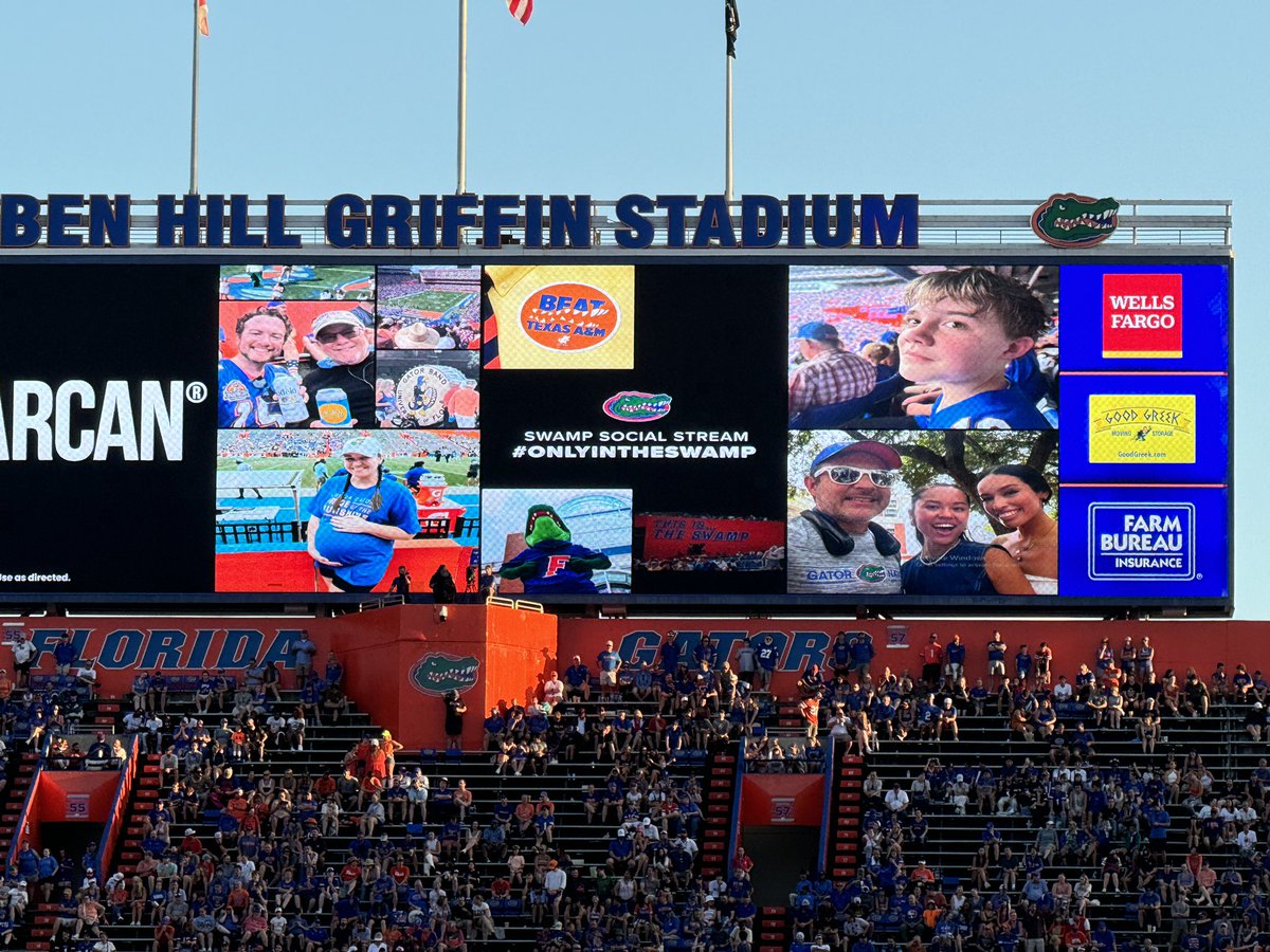 JeffroJoiner's tweet photo. Alex freaked out when his picture made it on the big screen. 🤣 #gogators #gatornation #onlyintheswamp https://t.co/HihJ8C84bO