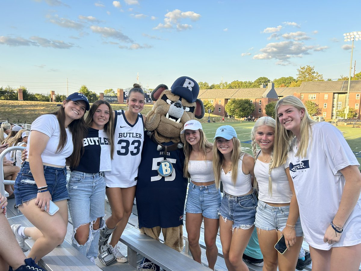 Dawgs supporting Dawgs! Go <a href="/ButlerUFootball/">Butler Football</a>