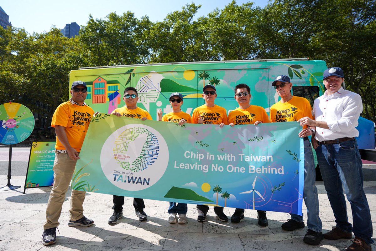 TaiwanInNewYork's tweet photo. Launched Taiwan Peace Truck today w/ Taiwan legislators, Amb. Tom Lee & friends from diplomatic allies Belize, Tuvalu & Paraguay. #UNityThroughPeace #ChipInWithTaiwan #UNGA79 (1/4) https://t.co/xAkToC4jmn