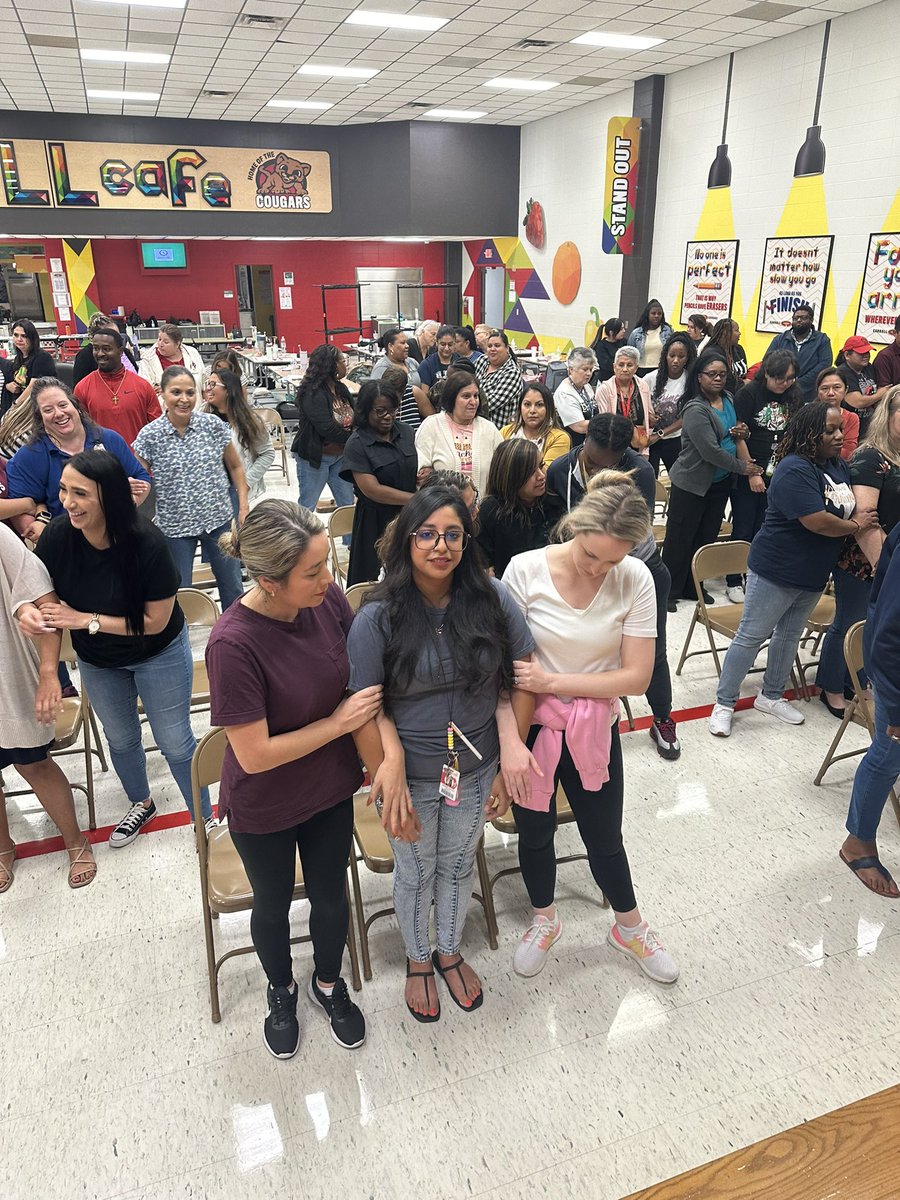 4Mooreedu's tweet photo. With over 140 participants at @CarrollES_AISD, this by far one of the largest NCI trainings I have been part of.  @AldineISD continues to inform staff on how to deescalate situations when individuals are in crisis. @ToddLindeman4 @DiakaMelendez @AldineOSA @SELCulture_AISD https://t.co/B8jMjMqKMG