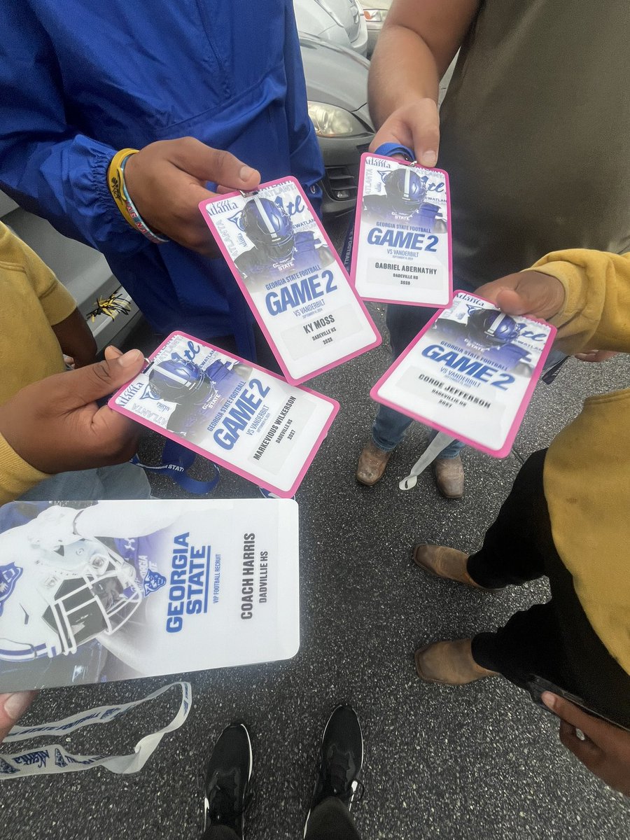 CordeJefferson1's tweet photo. 📍GSU @GeorgiaStateFB @Coach_Treal https://t.co/4hFUmjRM0A