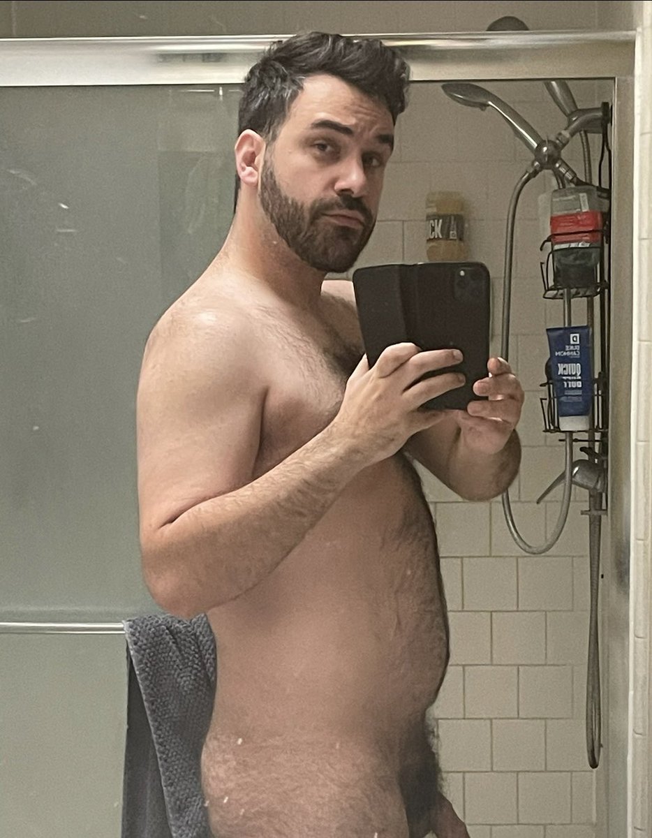 TalkNaughtytome's tweet photo. RP if you want to come join me in the shower https://t.co/d6M6I2qN3i