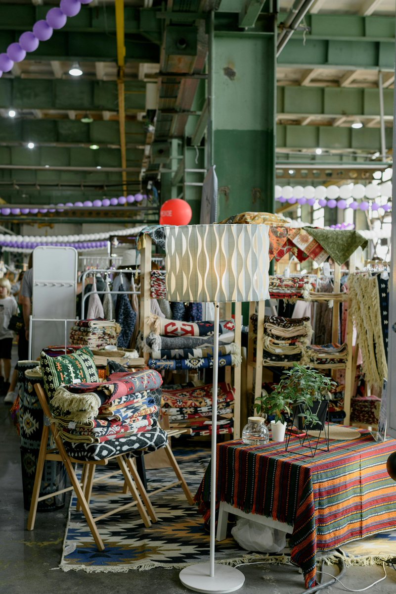 LoopingCloud's tweet image. 🏬 Got a retail space sitting vacant? List it on LoopingCloud and watch the inquiries roll in. #RetailListings #CRE #PropertyLeasing