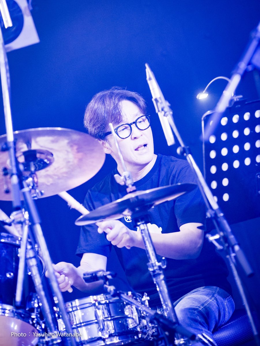 shuguitarman's tweet photo. 9/7 人見元基&amp;厚見玲衣SpecialBandセトリ
Shinin' 
Mellow Yellow 
ガンガンガン 
Kiss Kiss 
Hey Bro. 
イヴの夜
いつものように 
Whole Lotta Love (ZEP)
I love you more than you'll ever know(BS&amp;T)
>アンコールセッション
Superstition
Rock'nRoll
#人見元基#厚見玲衣#阿部薫#日下部Burny正則 https://t.co/k7Mn2O6nYB