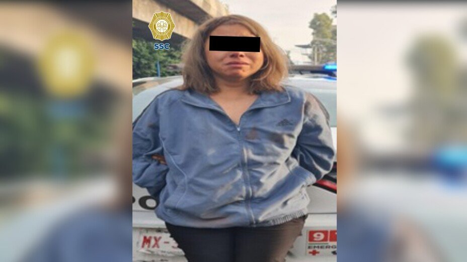 AztecaNoticias's tweet photo. Mujer mata a su pareja al tratar de defenderse porque él estaba pegando.

Ella fue arrestada.

https://t.co/WIZHAjy7HN https://t.co/Z4FFCv5rsH