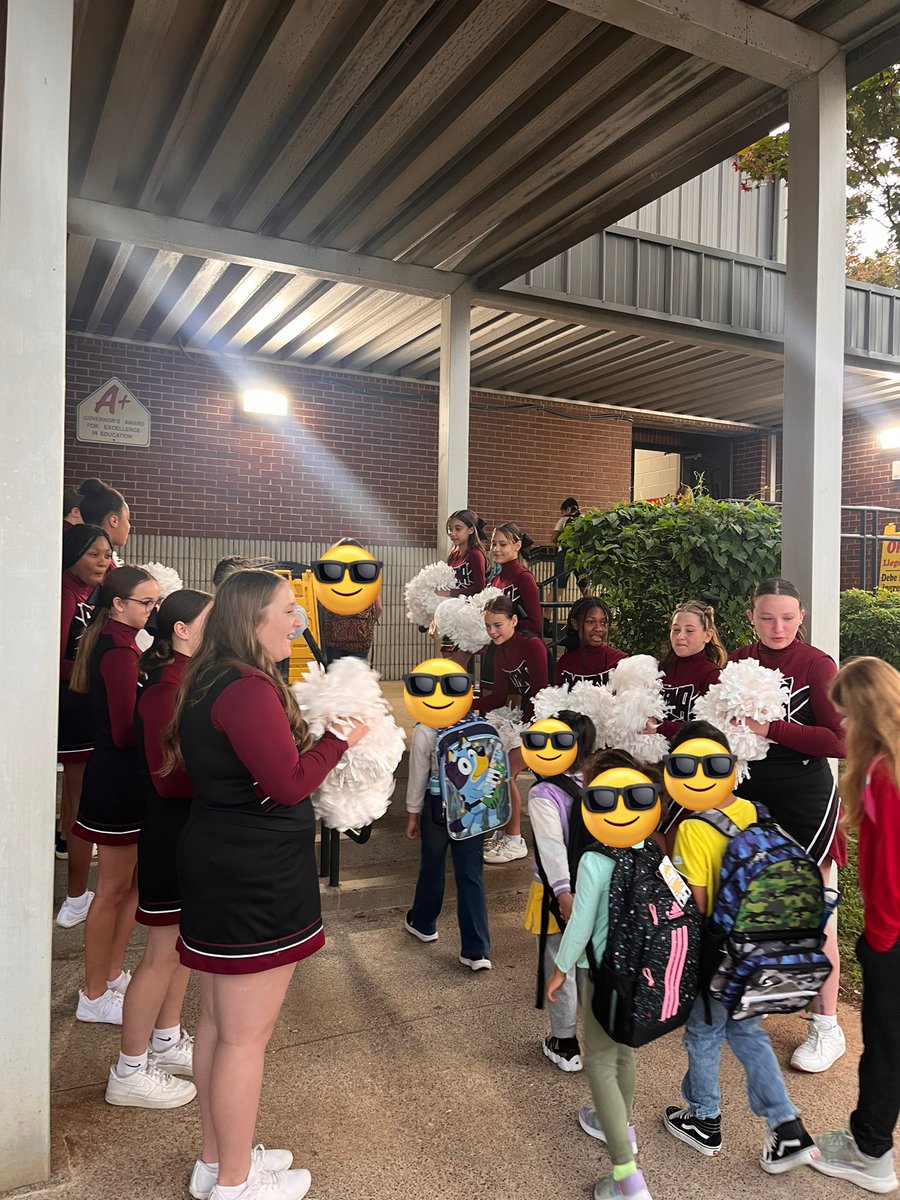 We went to <a href="/SmyrnaElem_TN/">Smyrna Elementary</a> for High 5 Friday!
